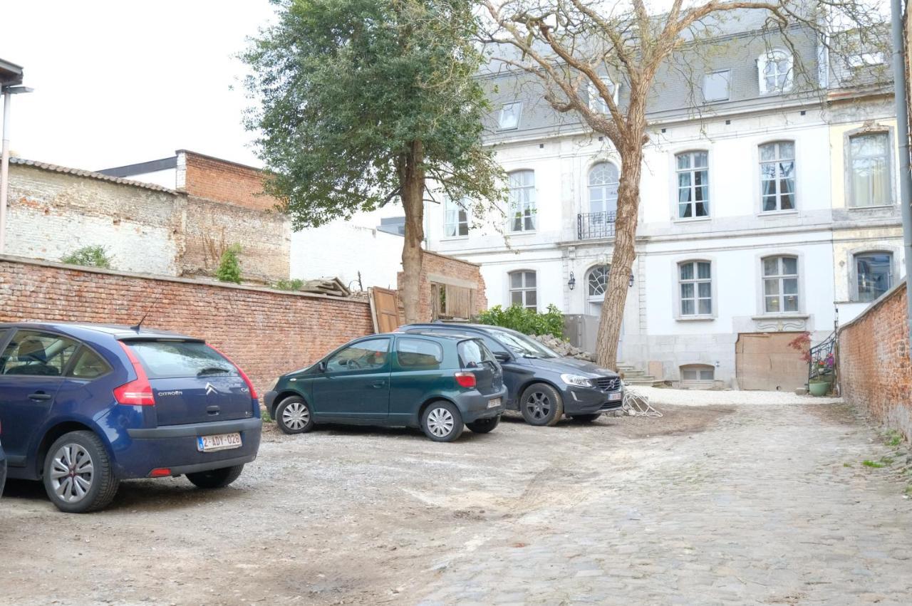 La Maison De La Duchesse De La Valliere - Chambre Rosaline - Parking Prive Gratuit Mons Dış mekan fotoğraf